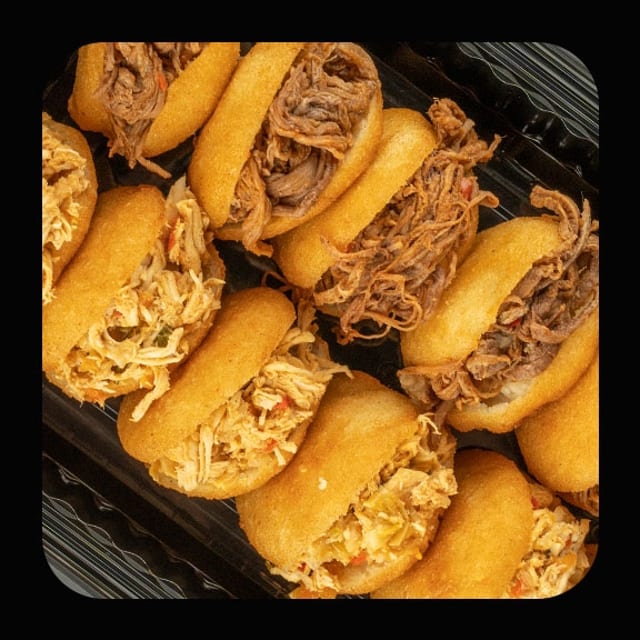 Arepitas Rellenas Docena